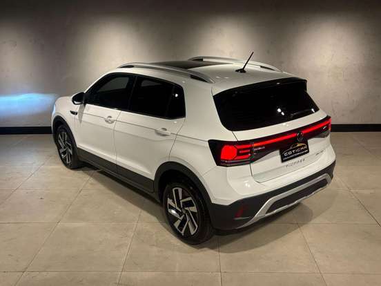 VOLKSWAGEN-T-CROSS-2024