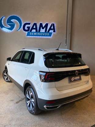 VOLKSWAGEN-T-CROSS-2022