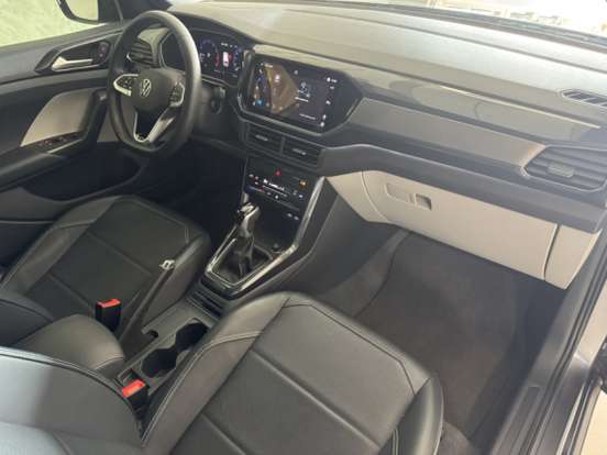 VOLKSWAGEN-T-CROSS-1.4 250 TSI TOTAL FLEX HIGHLINE AUTOMÁTICO VOLKSWAGEN-T-CROSS-2023