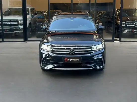 VOLKSWAGEN-TIGUAN-2.0 300 TSI GASOLINA ALLSPACE R-LINE AUTOMÁTICO VOLKSWAGEN-TIGUAN-2024