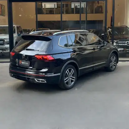VOLKSWAGEN-TIGUAN-2.0 300 TSI GASOLINA ALLSPACE R-LINE AUTOMÁTICO VOLKSWAGEN-TIGUAN-2024