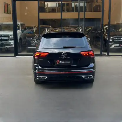 VOLKSWAGEN-TIGUAN-2.0 300 TSI GASOLINA ALLSPACE R-LINE AUTOMÁTICO VOLKSWAGEN-TIGUAN-2024