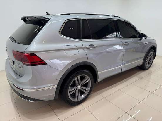 VOLKSWAGEN-TIGUAN-2019