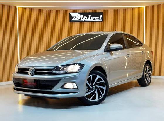 VOLKSWAGEN VIRTUS 1.0 200 TSI HIGHLINE AUTOMÁTICO