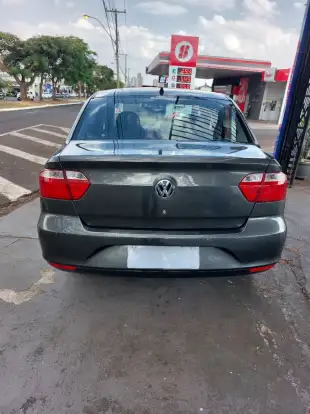 VOLKSWAGEN-VOYAGE-2012