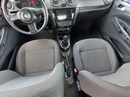 VOLKSWAGEN-VOYAGE-1.0 MI 8V FLEX 4P MANUAL VOLKSWAGEN-VOYAGE-2012