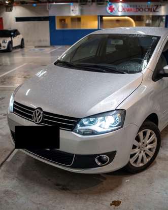 VOLKSWAGEN-FOX-2013