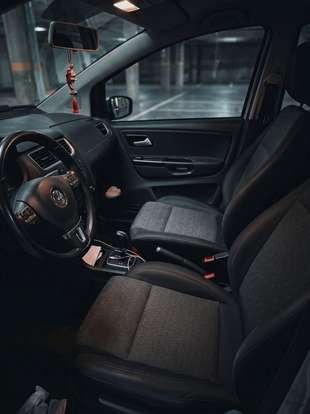 VOLKSWAGEN-FOX-2013