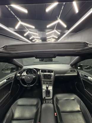 VOLKSWAGEN-GOLF-2015