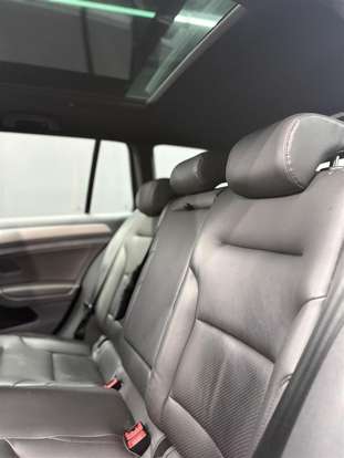 VOLKSWAGEN-GOLF-2015