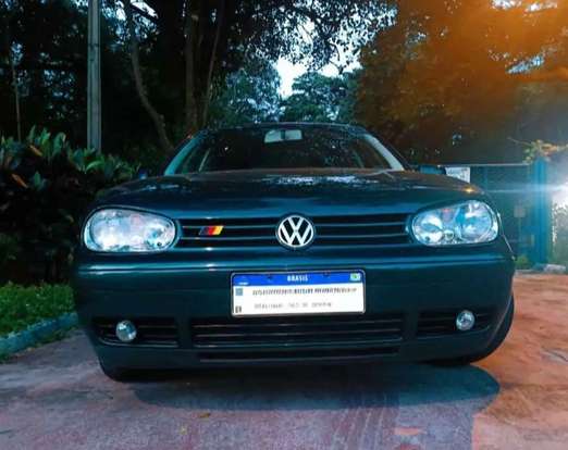 VOLKSWAGEN-GOLF-2001