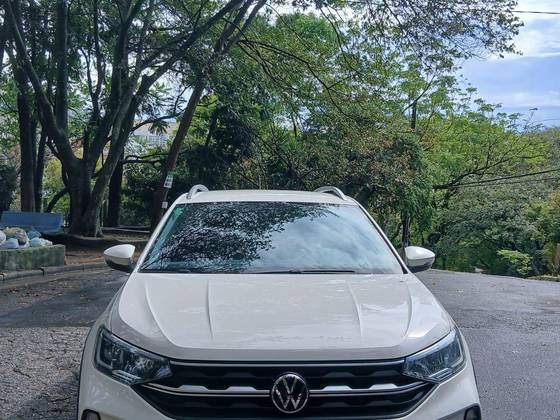 VOLKSWAGEN NIVUS 1.0 200 TSI TOTAL FLEX HIGHLINE AUTOMÁTICO