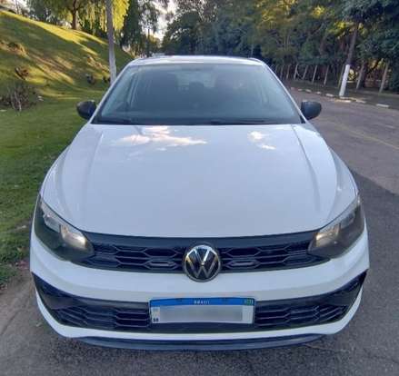 VOLKSWAGEN-POLO-2024