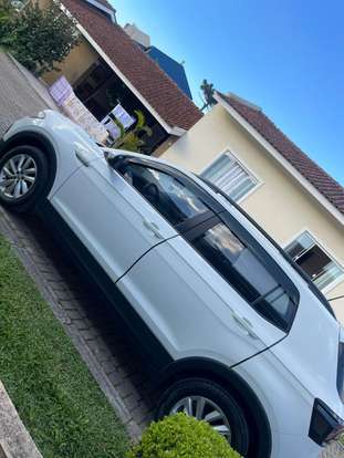 VOLKSWAGEN-T-CROSS-2019