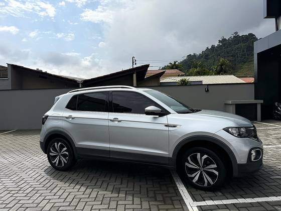 VOLKSWAGEN T-CROSS 1.4 250 TSI TOTAL FLEX HIGHLINE AUTOMÁTICO