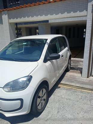 VOLKSWAGEN-UP-2016