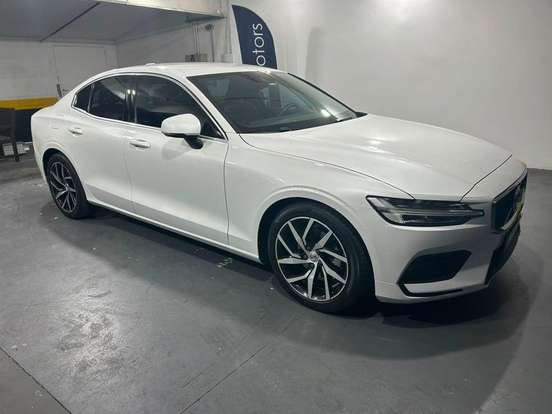 VOLVO-S60-2019