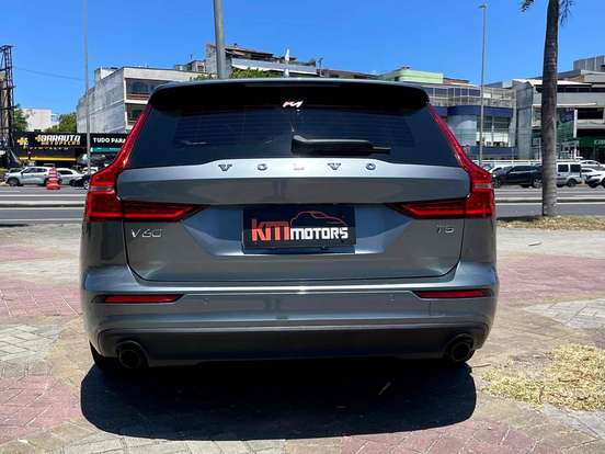 VOLVO-V60-2019