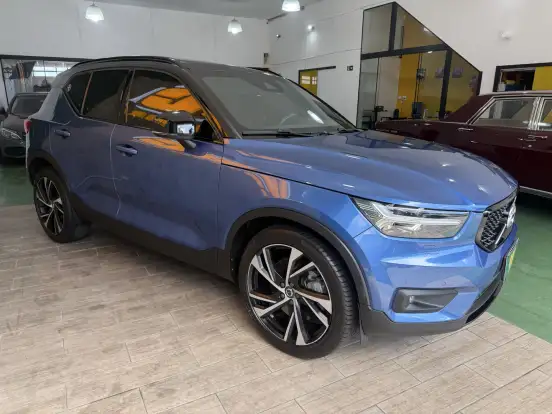 VOLVO-XC40-1.5 T5 RECHARGE R-DESIGN GEARTRONIC VOLVO-XC40-2020