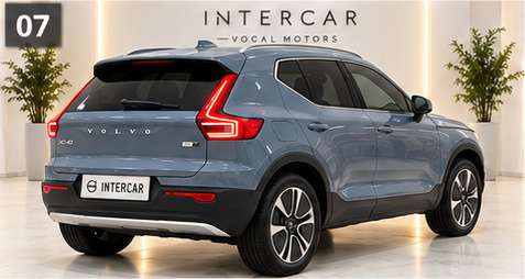 VOLVO-XC40-2021