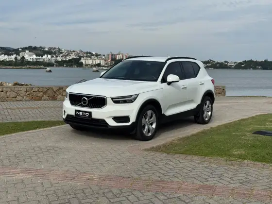 VOLVO XC40 2.0 T4 GASOLINA GEARTRONIC