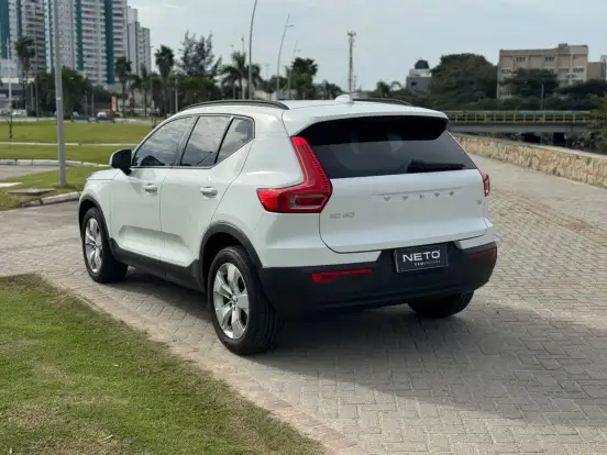 VOLVO-XC40-2.0 T4 GASOLINA GEARTRONIC VOLVO-XC40-2018