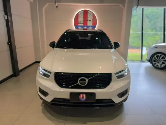 VOLVO-XC40-2.0 T5 GASOLINA R-DESIGN AWD GEARTRONIC VOLVO-XC40-2019