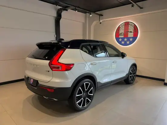 VOLVO-XC40-2.0 T5 GASOLINA R-DESIGN AWD GEARTRONIC VOLVO-XC40-2019