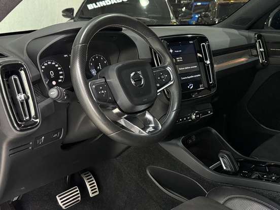 VOLVO-XC40-2.0 T5 GASOLINA R-DESIGN AWD GEARTRONIC VOLVO-XC40-2018