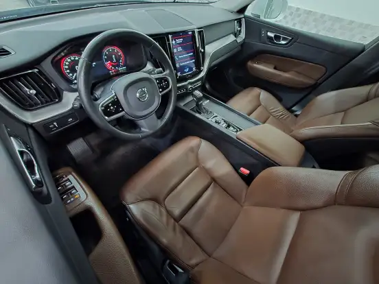 VOLVO-XC60-2019