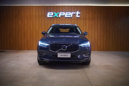 VOLVO-XC60-2020