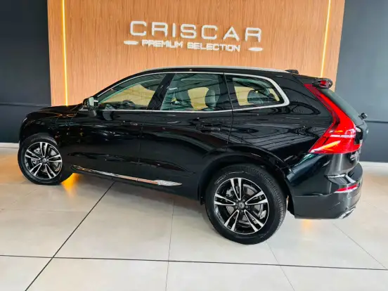 VOLVO-XC60-2.0 T8 HYBRID MOMENTUM AWD GEARTRONIC VOLVO-XC60-2020