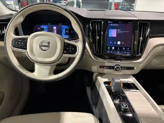 VOLVO-XC60-2.0 T8 RECHARGE PLUS AWD GEARTRONIC VOLVO-XC60-2023