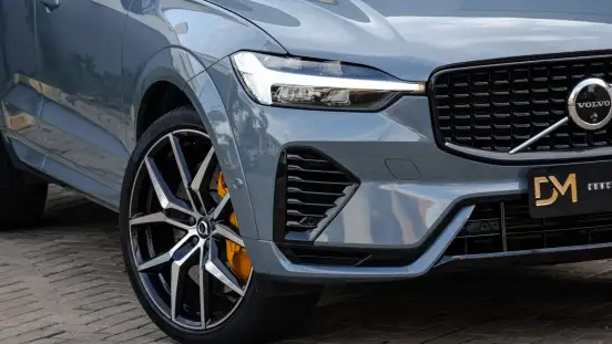 VOLVO-XC60-2024