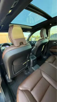 VOLVO-XC60-2022