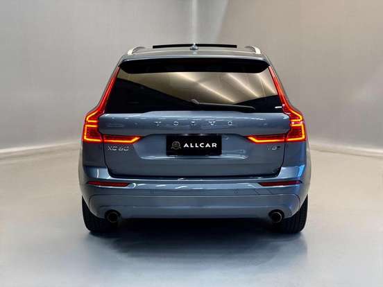 VOLVO-XC60-2.0 T5 GASOLINA MOMENTUM AWD GEARTRONIC VOLVO-XC60-2017