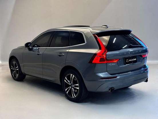 VOLVO-XC60-2.0 T5 GASOLINA MOMENTUM AWD GEARTRONIC VOLVO-XC60-2017