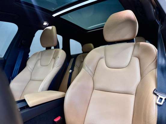 VOLVO-XC60-2.0 T5 GASOLINA MOMENTUM AWD GEARTRONIC VOLVO-XC60-2017