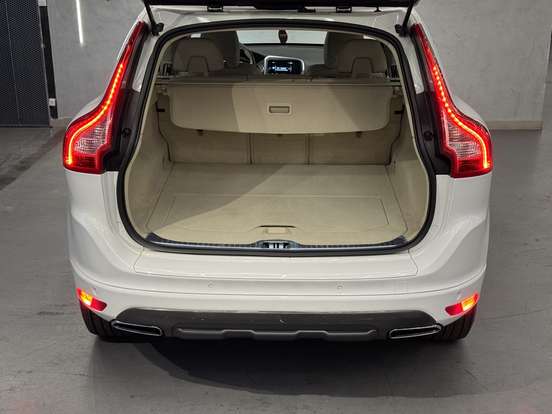 VOLVO-XC60-2.0 T5 MOMENTUM GASOLINA 4P AUTOMÁTICO VOLVO-XC60-2016