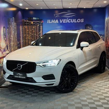 VOLVO XC60 2.0 T8 HYBRID MOMENTUM AWD GEARTRONIC