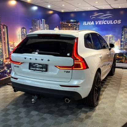 VOLVO-XC60-2.0 T8 HYBRID MOMENTUM AWD GEARTRONIC VOLVO-XC60-2020