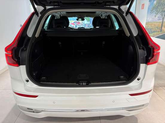VOLVO-XC60-2026