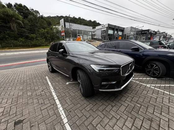 VOLVO XC60 2.0 T8 RECHARGE PLUS AWD GEARTRONIC