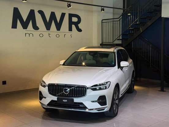 VOLVO-XC60-2022