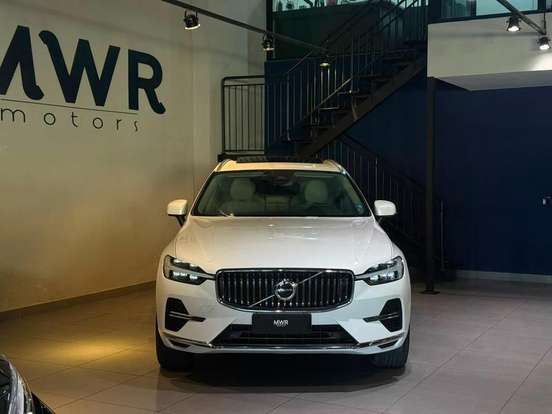 VOLVO-XC60-2022