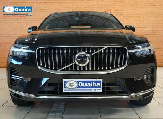 VOLVO-XC60-2022