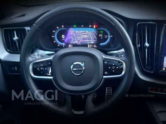 VOLVO-XC60-2021