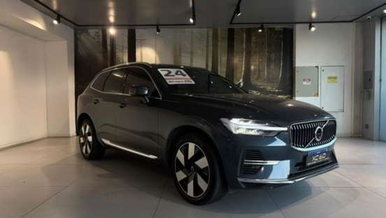 VOLVO-XC60-2024