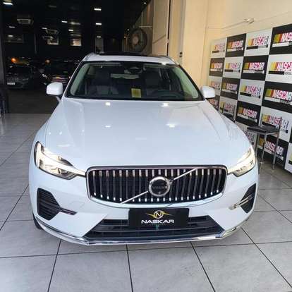 VOLVO-XC60-2023