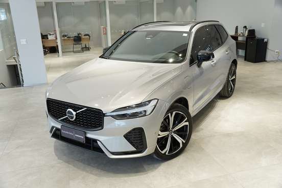 VOLVO-XC60-2022